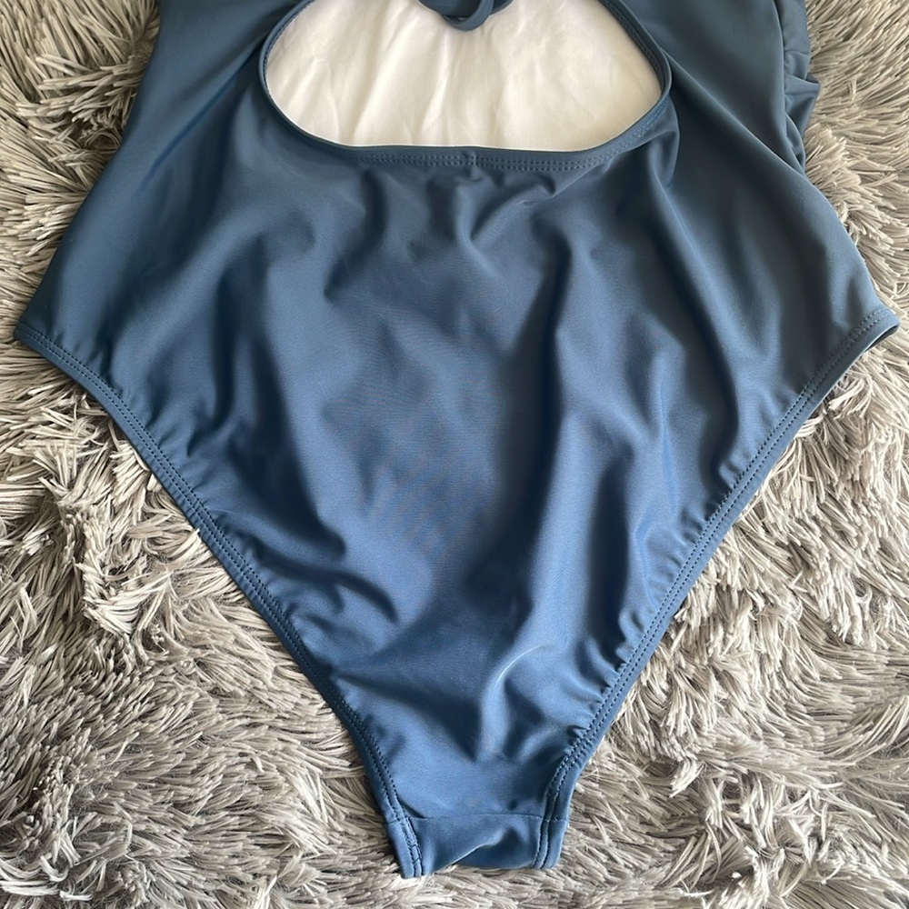 Cupshe Ruffled V-Neck & Lace-Up Back Swimsuit - Picture 9 of 14